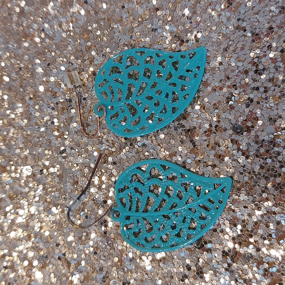 Jewelry Assortment - Picture 8 of 16